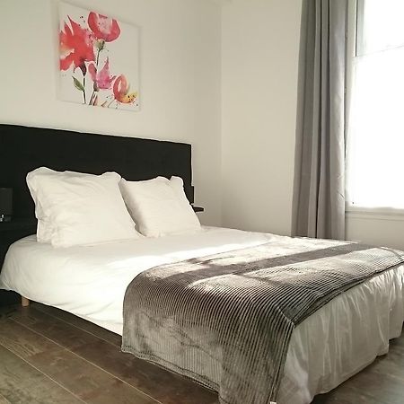 Maison De Ville Bed and Breakfast Magny-en-Vexin Εξωτερικό φωτογραφία