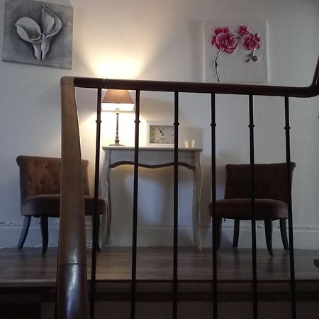 Maison De Ville Bed and Breakfast Magny-en-Vexin Εξωτερικό φωτογραφία